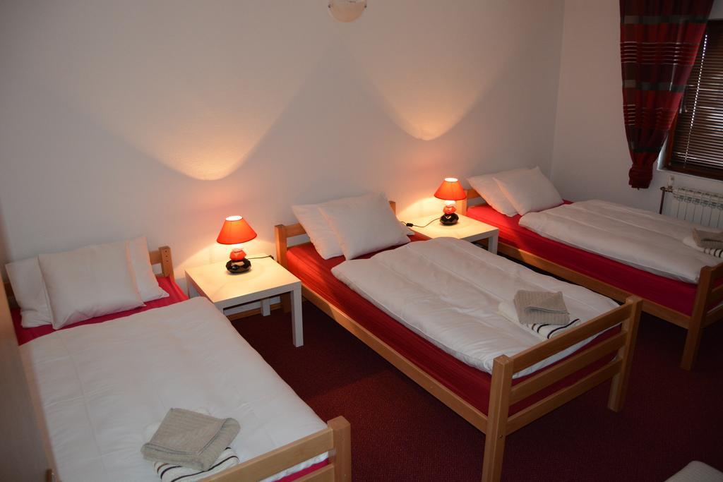 Hostel Denal Sarajevo Habitación foto